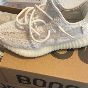 Yeezy White Sneakers with Signature Knit and Boost Comfort